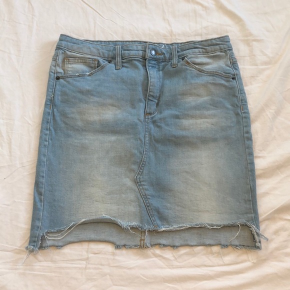 Universal Thread Dresses & Skirts - Universal Thread denim skirt